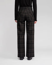 Load image into Gallery viewer, Vassalli Empire Pant - Checkmate 5912
