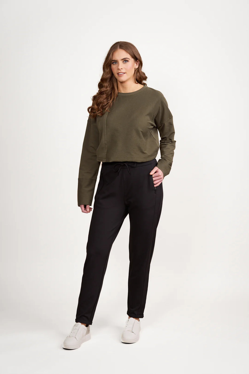 Vassalli Relaxed Ankle Grazer Pant