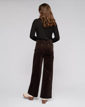 Load image into Gallery viewer, Vassalli Cord Pant - Walnut 5039