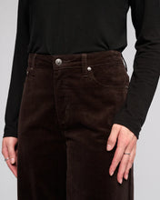 Load image into Gallery viewer, Vassalli Cord Pant - Walnut 5039