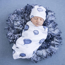 Load image into Gallery viewer, Swaddle and Topknot/ Beanie Set